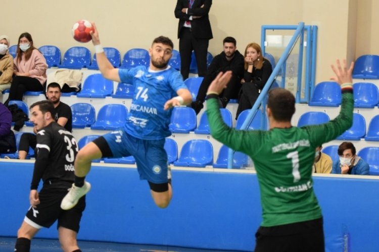 Bursa Nil&uuml;ferli hentbolcular rahat kazandı