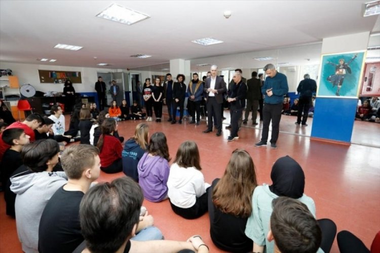 Bursa'da Başkan Taban Halk Dansları Topluluğunu ziyaret etti