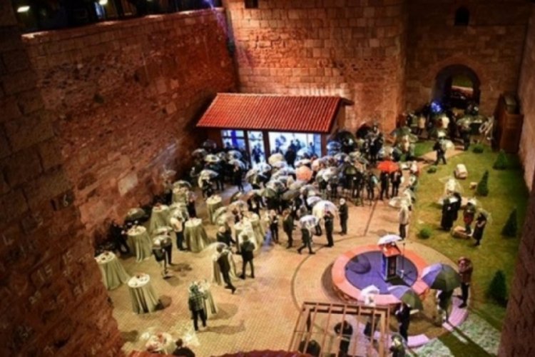 Bursa'da tarihi zindanı 2 ayda 10 bin kişi ziyaret etti