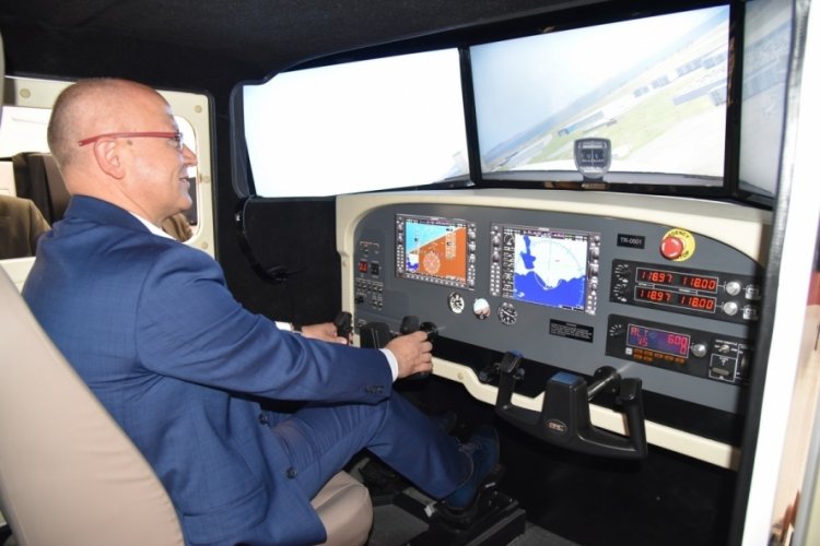Bursa'da Başkan G&uuml;rkan; "T&uuml;rkiye uydu &uuml;retebilen ilk 10 &uuml;lke arasına girecek"