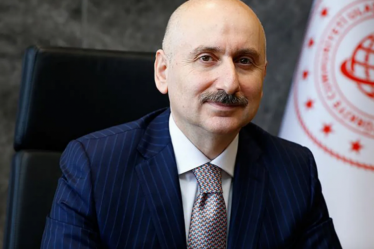Bakan Karaismailoğlu: 3.767 kilometre daha otoyol yapımı planlıyoruz