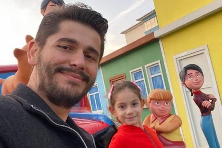 Cani baba 7 yaşındaki kızını boğazını keserek &ouml;ld&uuml;rd&uuml;