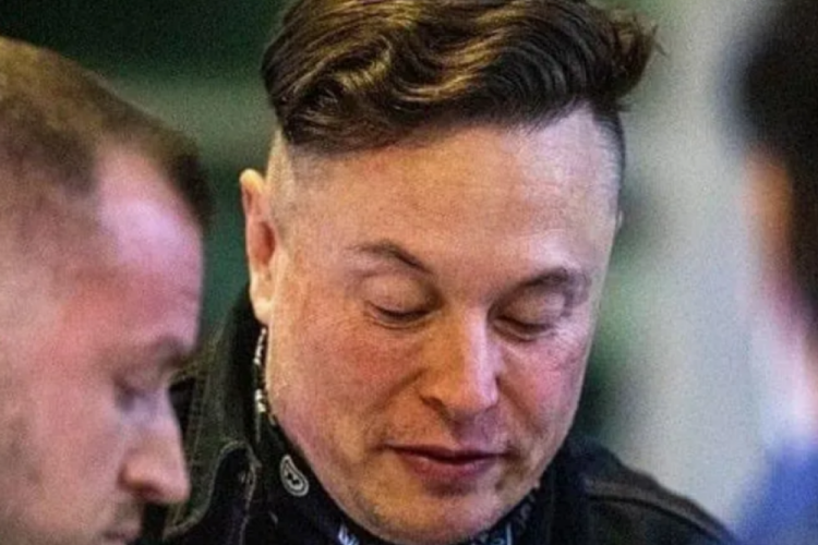 Elon Musk'ın yeni sa&ccedil; modeli, Tesla hisselerinde d&uuml;ş&uuml;şe neden oldu