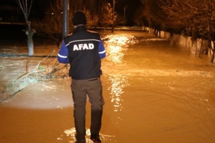 Edirne'de selde kaybolan kişi i&ccedil;in arama kurtarma &ccedil;alışması başlatıldı