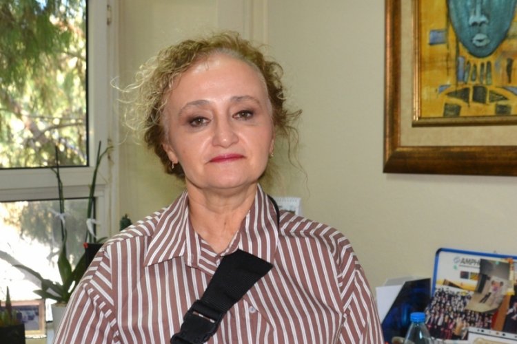 Prof. Dr. Yeşim Taşova: Covid-19 ila&ccedil;ları hastalık s&uuml;resini azaltacak