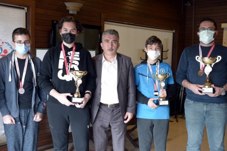 Bursa Osmangazi'de satran&ccedil; ustaları belirlendi