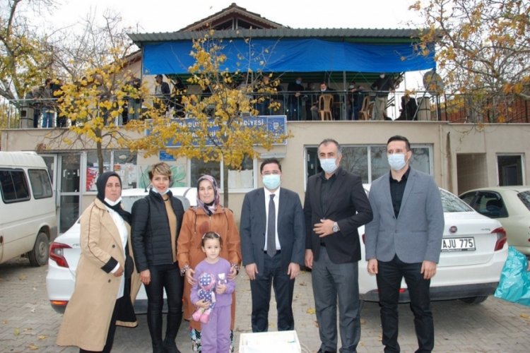 Bursa Mudanya'nın kırsal mahallelerine okul &ouml;ncesi etkinlik setleri dağıtılıyor