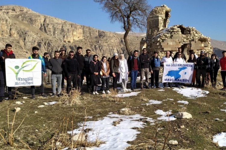 Bitlis'te tarihi yapılar tahrip ediliyor