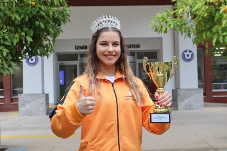 Bur&ccedil;ak Şenman, 'jimnastiğin krali&ccedil;esi' oldu