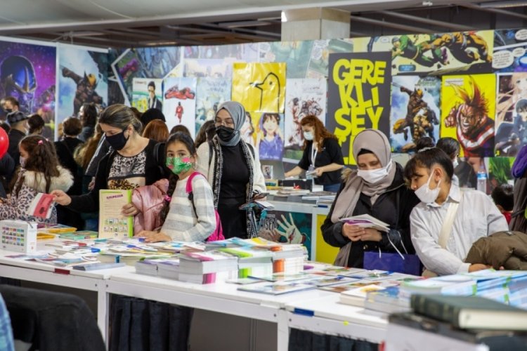 Bursalılar kitap fuarına akın etti