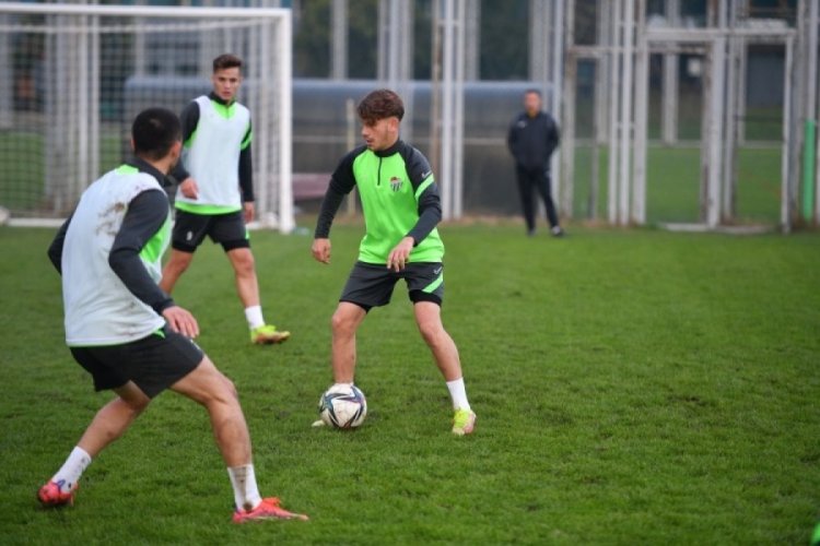 Bursaspor'da &Uuml;mraniyespor ma&ccedil;ı hazırlıkları devam ediyor