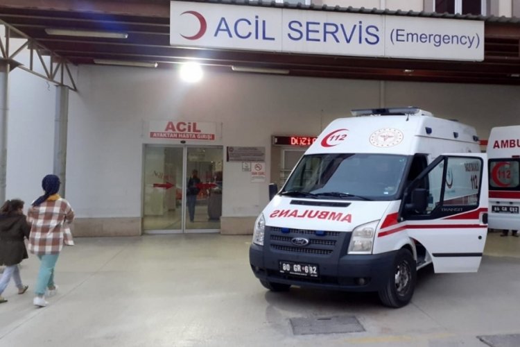 9 &ouml;ğrenci gıda zehirlenmesi ş&uuml;phesiyle hastaneye kaldırıldı