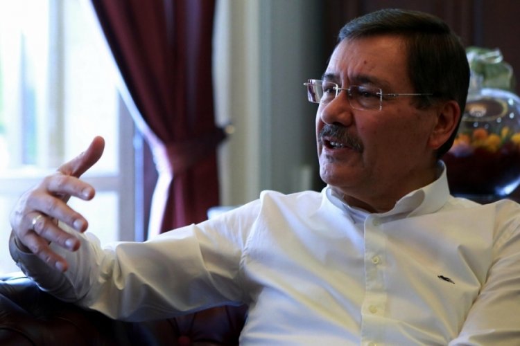 G&ouml;k&ccedil;ek a&ccedil;ıkladı: Tahsis edilen zırhlı aracı teslim ediyorum