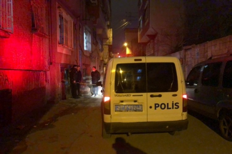 Alacak-verecek kavgası kanlı bitti: 3 yaralı