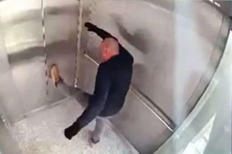 Bindiği asans&ouml;r&uuml; tekmeleyen şahıs g&ouml;zaltına alındı