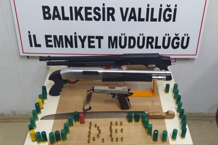 Balıkesir'de 'Huzur' operasyonu: 202 şahıs g&ouml;zalında