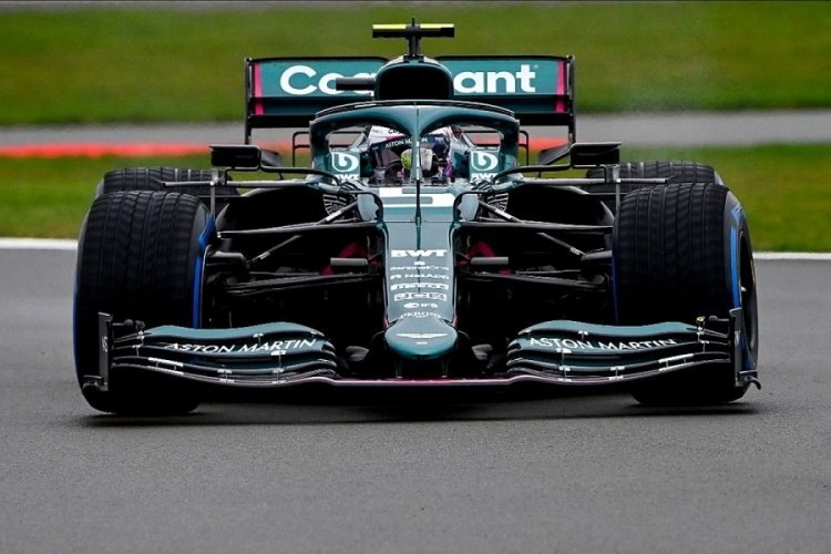 Vettel, 132 ge&ccedil;iş ile bu yıl  F1'de rekor kırdı