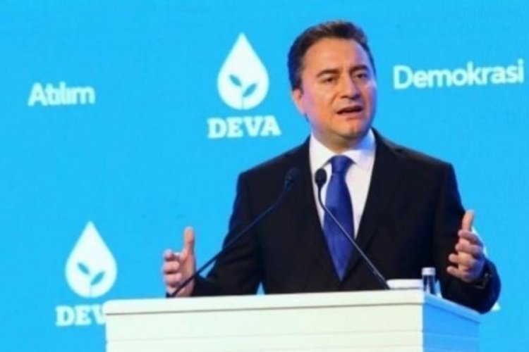 Babacan: T&uuml;rkiye, komşu &uuml;lkelerin "her şey bir lira" mağazasına d&ouml;nd&uuml;