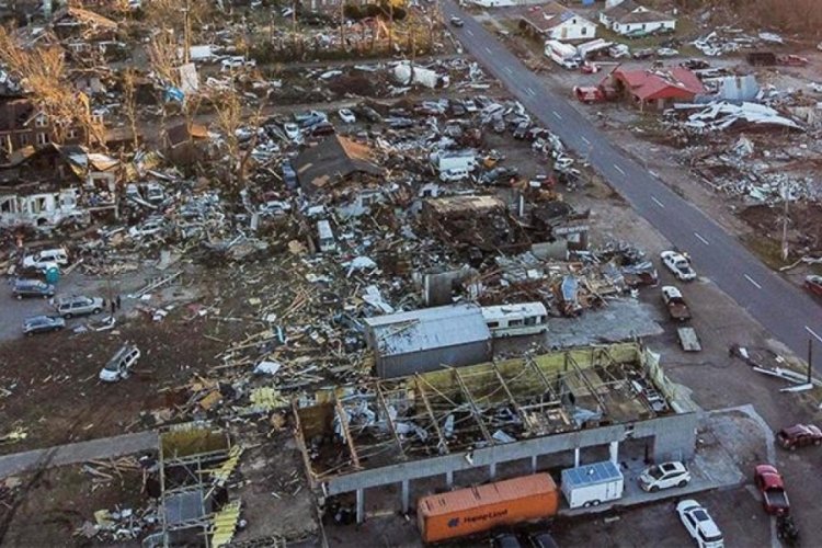 ABD'deki hortumda &ouml;len iş&ccedil;iler nedeniyle Amazon'a eleştiri