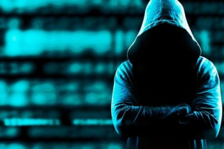 Gelecekten geldim diyen adam: 2022'de d&uuml;nyaya bir insan inecek, ondan yararlanın