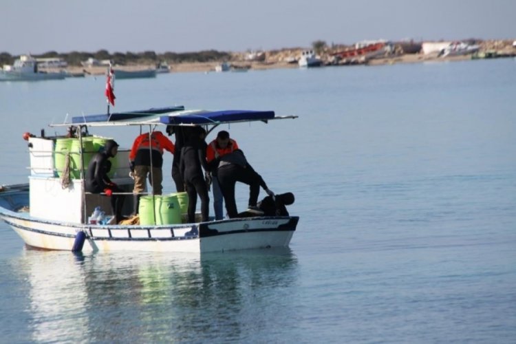 İstanbul'da balık&ccedil;ı teknelerine denetim