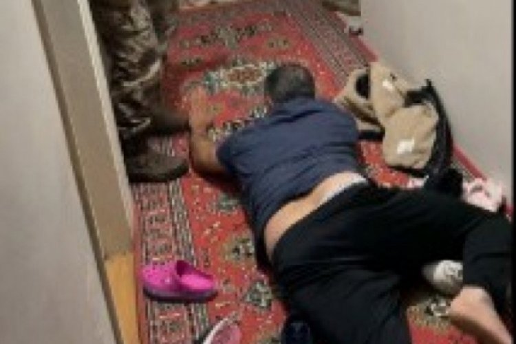 İzmir polisi tefeci &ccedil;etesini &ccedil;&ouml;kertti: 7 g&ouml;zaltı