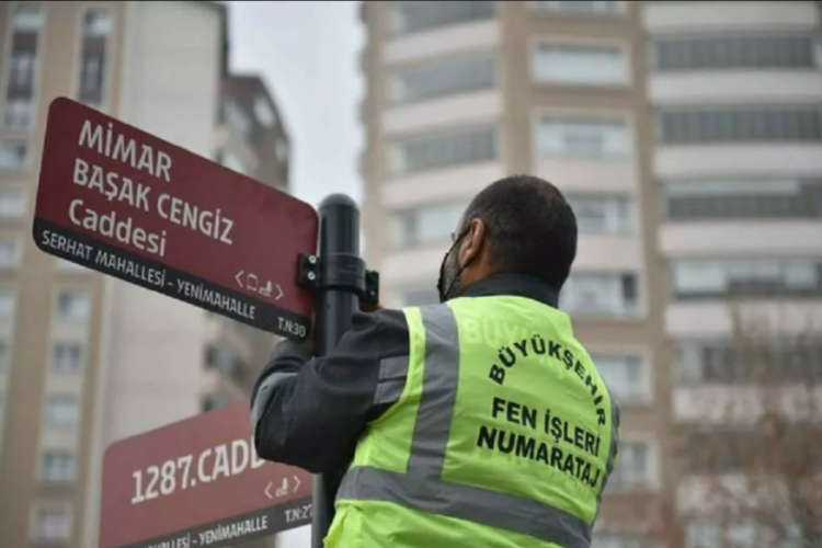 Kılı&ccedil;lı saldırıya uğrayarak hayatını kaybeden Başak Cengiz'in adı Ankara'da bir caddeye verildi