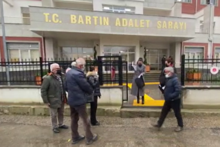 İktidarsız olduğunu savunarak beraatını istedi