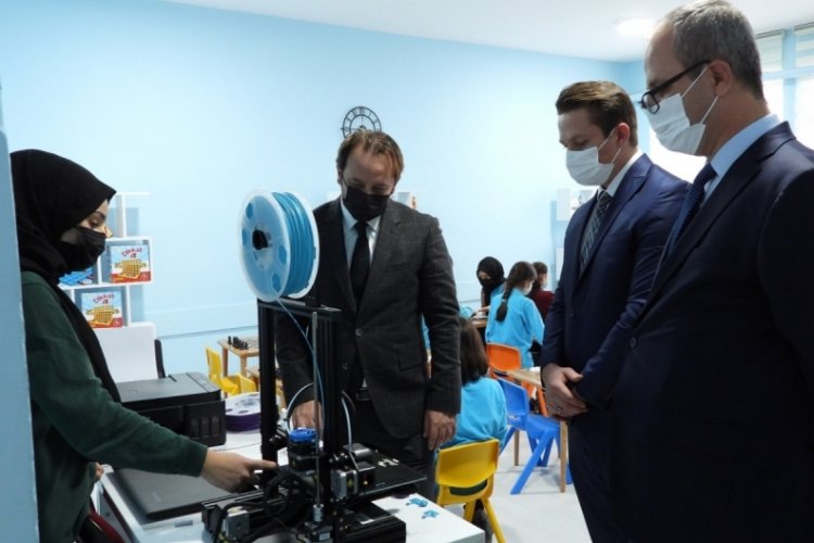 Bursa İl Milli Eğitim M&uuml;d&uuml;r&uuml; G&uuml;r'den okullara ziyaret