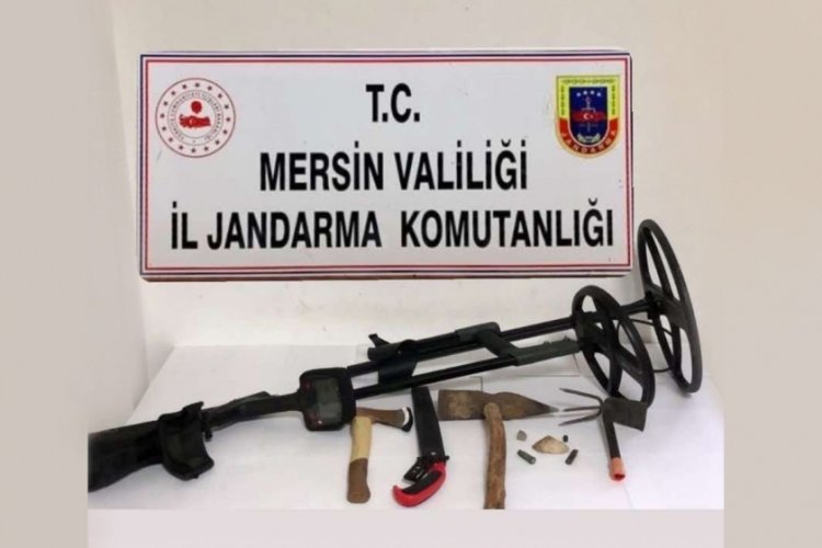Mersin Tarsus'ta ka&ccedil;ak kazı yapan 2 kişi su&ccedil;&uuml;st&uuml; yakalandı