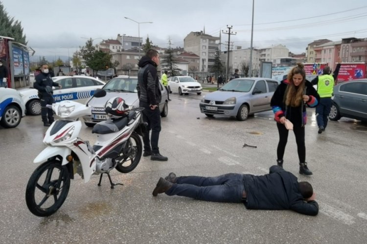 Bursa'da kaza yapan gencin aklına ilk gelen şey ailesi oldu