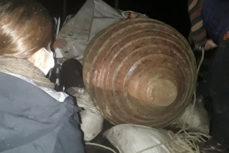 Tarlada Roma d&ouml;neminden kalma 2 bin yıllık pitos buldu