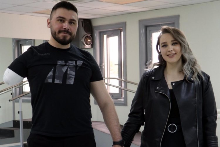 Gazi Uzman &Ccedil;avuş İbrahim Y&uuml;zer protez bacakla y&uuml;r&uuml;meye başladı