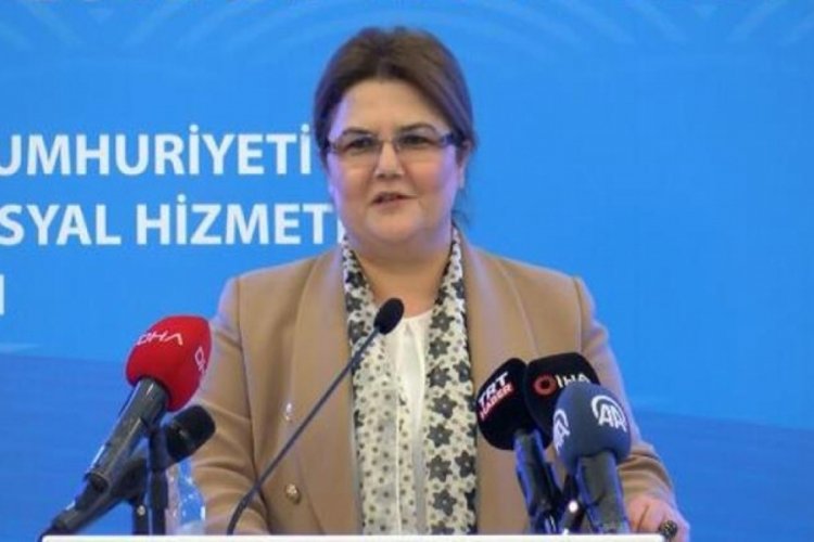Bakan Yanık: "&Ccedil;ocuklarımıza bakım personeli ile hizmet veriyoruz"