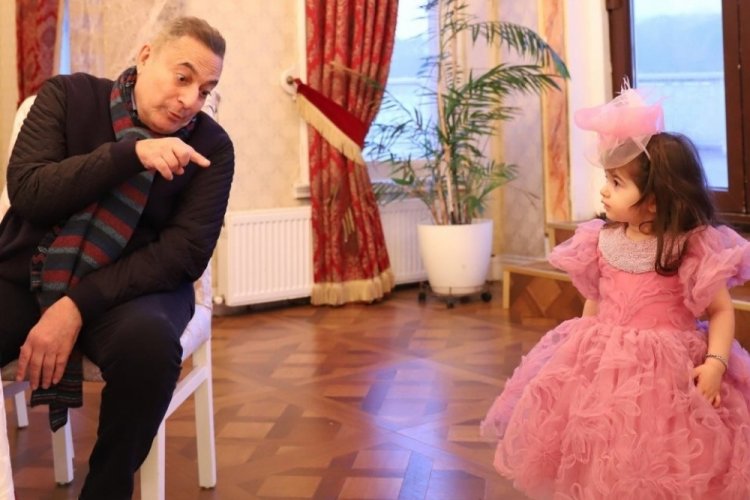 Mehmet Ali Erbil torunu Elisa'nın doğum g&uuml;n&uuml;n&uuml; kutladı