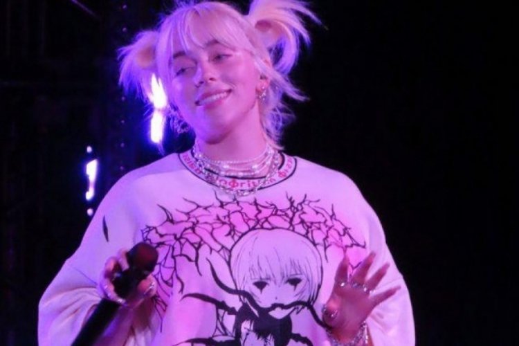 Billie Eilish'den cinsel i&ccedil;erikli film itirafı