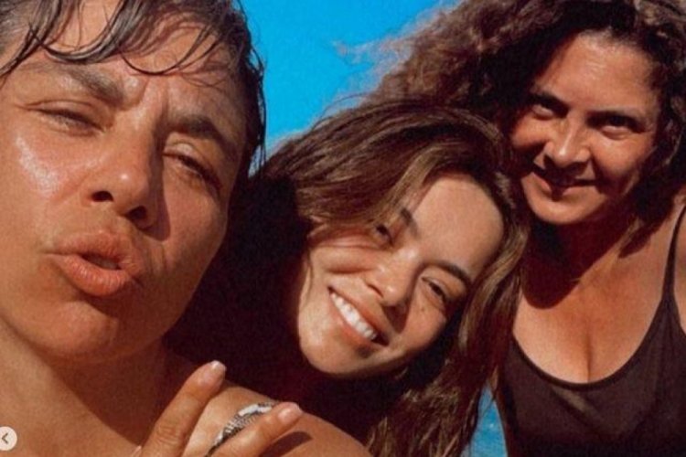 Yeşim Ceren Bozoğlu, "Photoshop yok" diyerek fotoğraflarını paylaştı