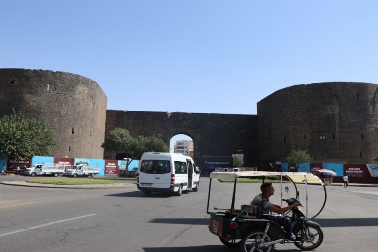Diyarbakır'da ulaşıma ve ekmeğe zam