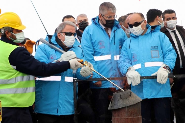 Karaismailoğlu ve Akar, tramvay hattı ilk ray kaynak t&ouml;renine katıldı