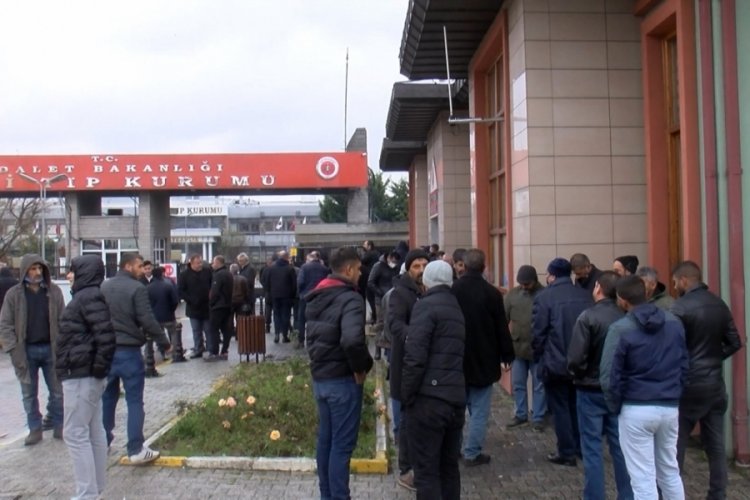 İstanbul'da sahte alkolden &ouml;lenlerin yakınları konuştu