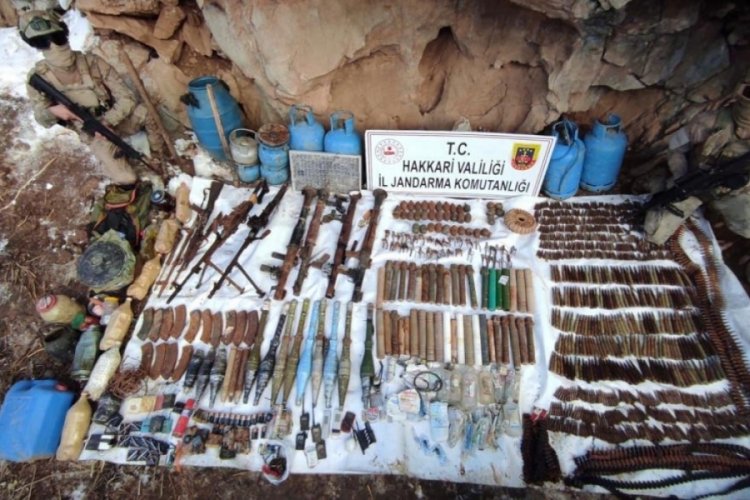 Hakkari Şemdinli'de PKK'nın silah, patlayıcı ve m&uuml;himmatı ele ge&ccedil;irildi