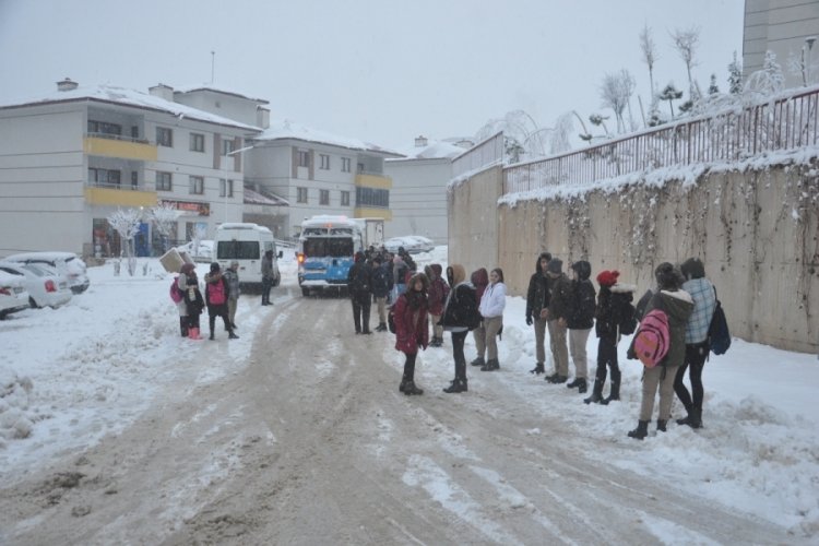Hakkari'de okullara kar tatili!