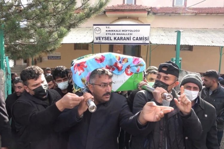 Bir baba kendisini &ouml;ld&uuml;rmek isterken evlat katili oldu!