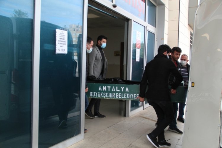 21 yaşında cinayete kurban giden gencin cenazesi morgdan alındı