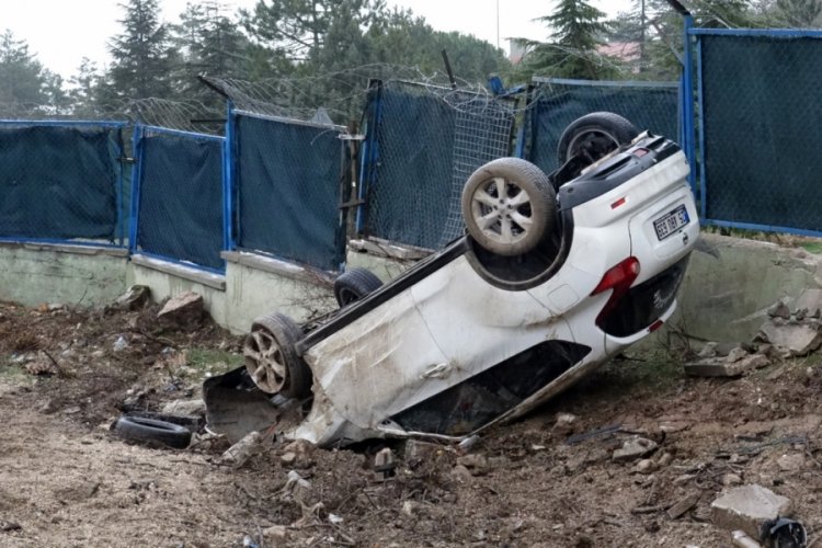 Isparta'da kaza yapan polis, annesini g&ouml;r&uuml;nt&uuml;l&uuml; arayıp teselli etti