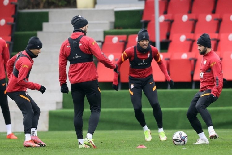Galatasaray, Başakşehir ma&ccedil;ı hazırlıklarını tamamladı