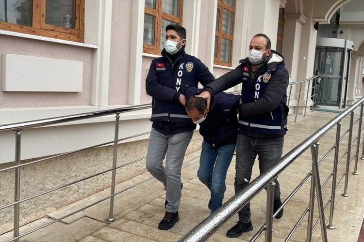 Arkadaşını "alacak meselesi" nedeniyle &ouml;ld&uuml;rm&uuml;ş