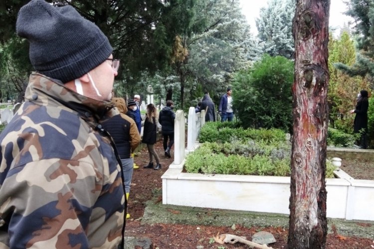 Bursa'da babalık davasında &uuml;nl&uuml; tekstilcinin mezarı a&ccedil;ıldı