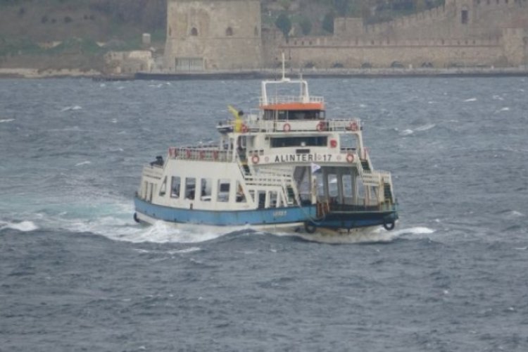 Bozcaada ve G&ouml;k&ccedil;eada feribot hatlarına hava engeli