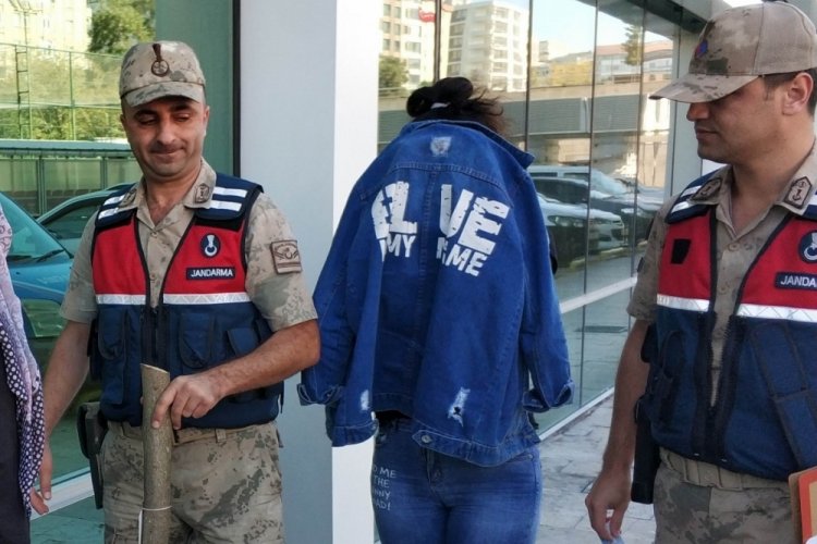 Amcasını &ouml;ld&uuml;ren gen&ccedil; kıza ceza indirimi talebi